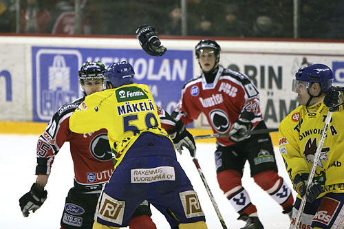 15.2.2007 - (Ässät-Lukko)