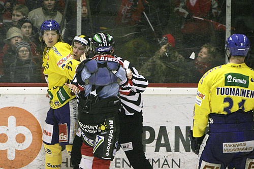 15.2.2007 - (Ässät-Lukko)