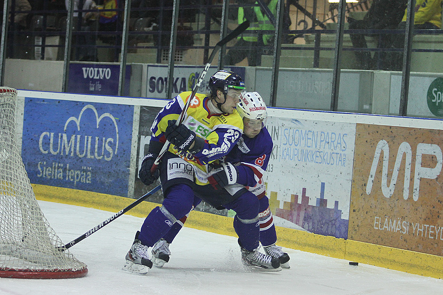 8.12.2012 - (Jukurit-TUTO Hockey)