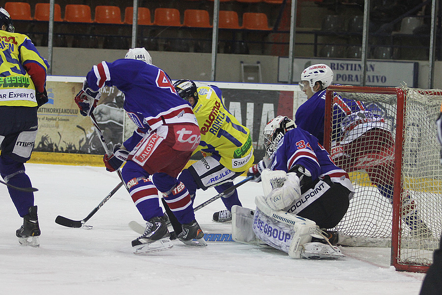 8.12.2012 - (Jukurit-TUTO Hockey)