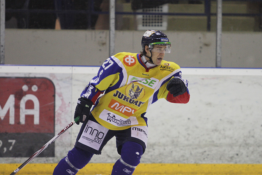 8.12.2012 - (Jukurit-TUTO Hockey)