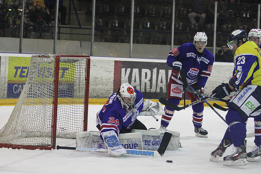 8.12.2012 - (Jukurit-TUTO Hockey)