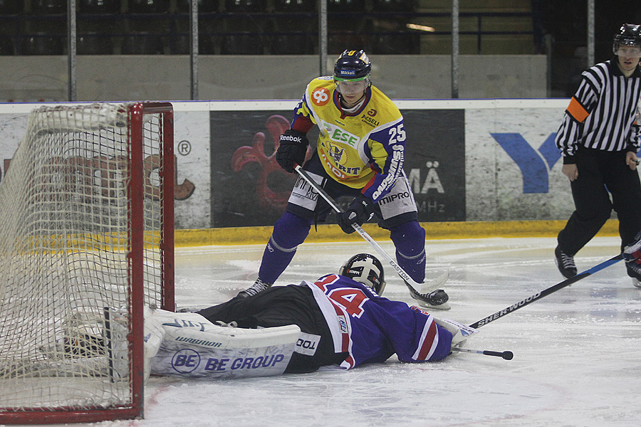 8.12.2012 - (Jukurit-TUTO Hockey)