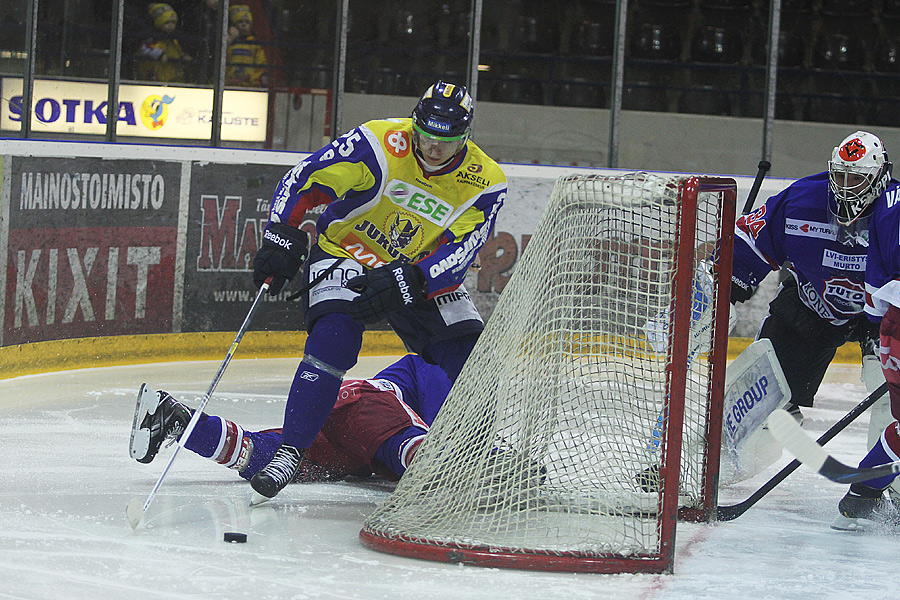 8.12.2012 - (Jukurit-TUTO Hockey)