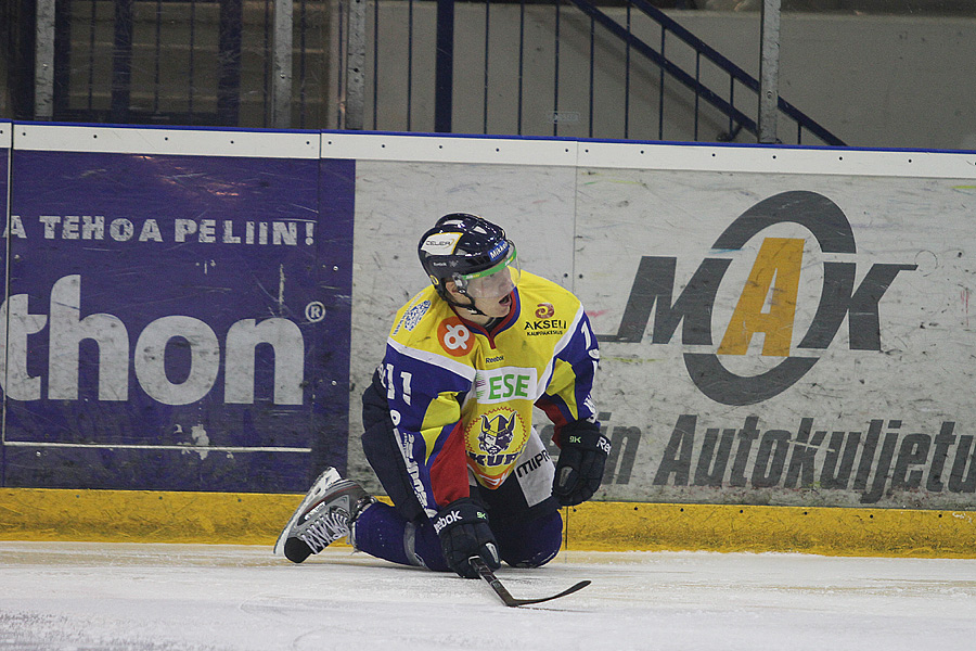 8.12.2012 - (Jukurit-TUTO Hockey)