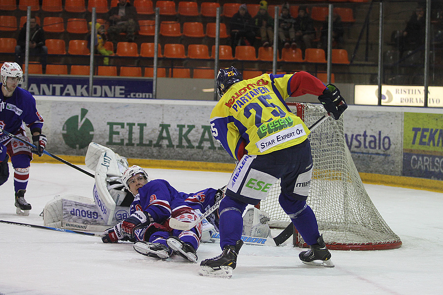 8.12.2012 - (Jukurit-TUTO Hockey)