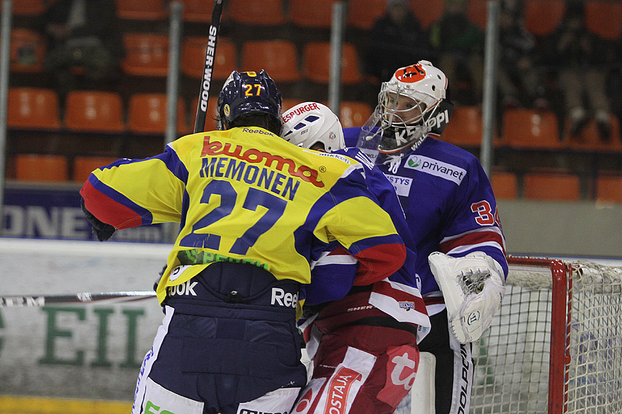 8.12.2012 - (Jukurit-TUTO Hockey)