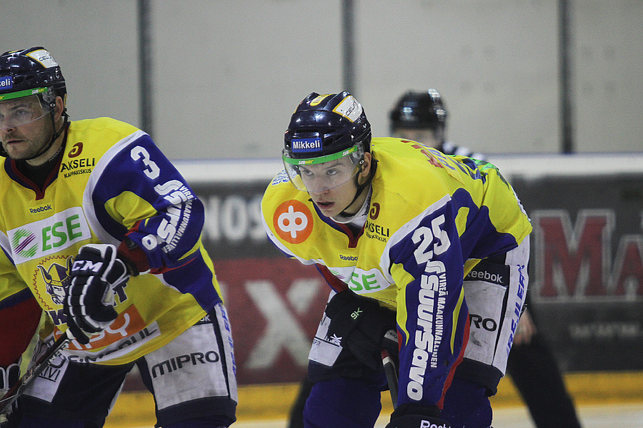 8.12.2012 - (Jukurit-TUTO Hockey)