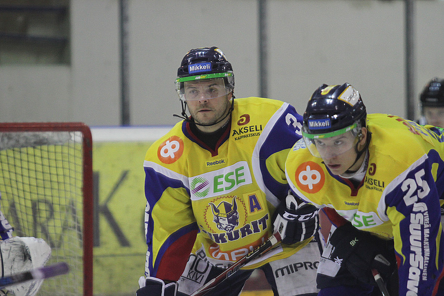 8.12.2012 - (Jukurit-TUTO Hockey)