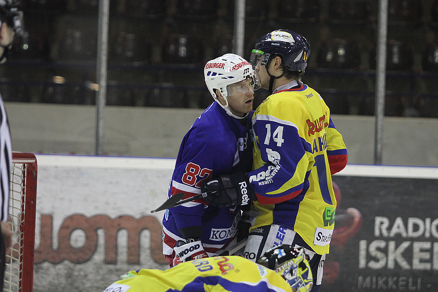 8.12.2012 - (Jukurit-TUTO Hockey)