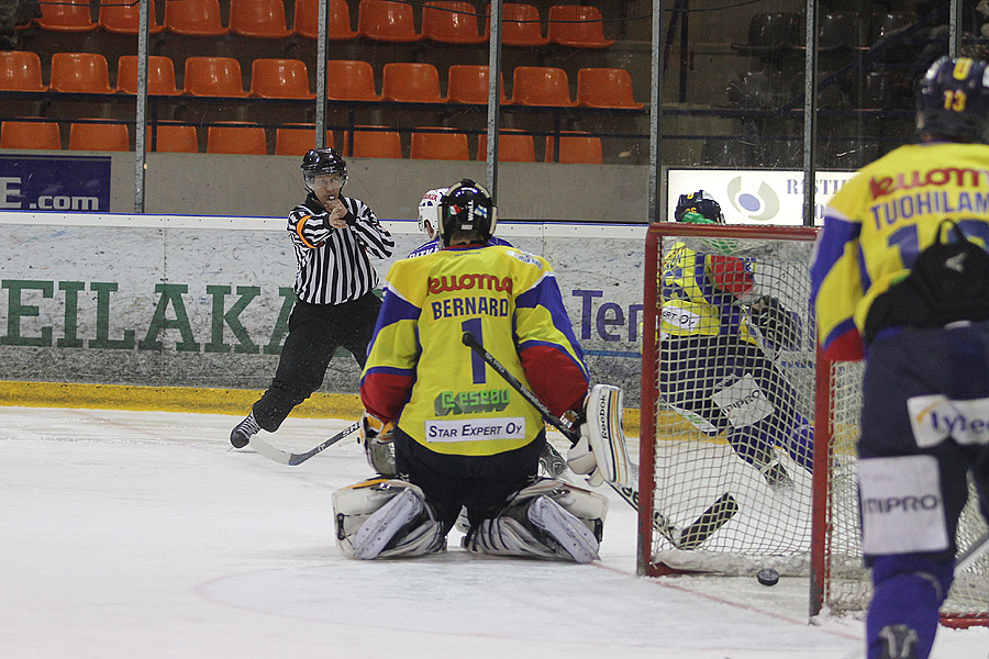 8.12.2012 - (Jukurit-TUTO Hockey)