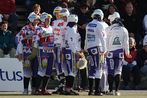 4.9.2007 - (Pesäkarhut-Petojussit)
