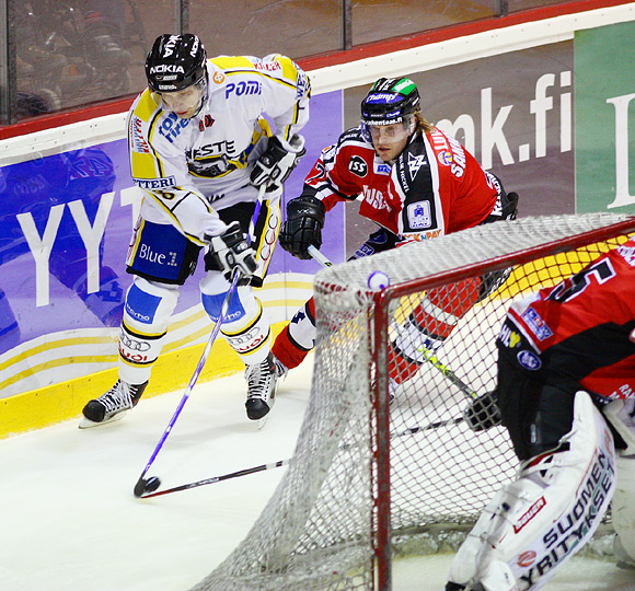 18.9.2007 - (Ässät-Kärpät)