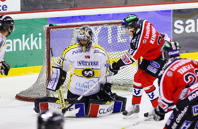 18.9.2007 - (Ässät-Kärpät)