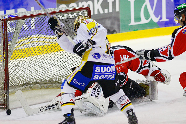 18.9.2007 - (Ässät-Kärpät)