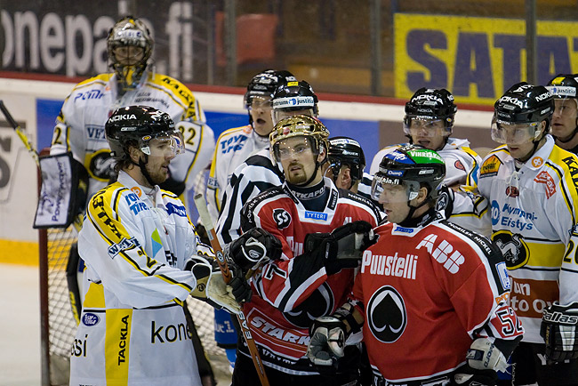 18.9.2007 - (Ässät-Kärpät)