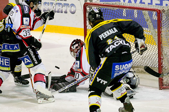 3.11.2007 - (Ässät A-Kärpät A)