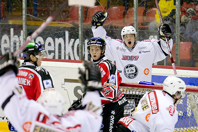 13.11.2007 - (Ässät-TPS)