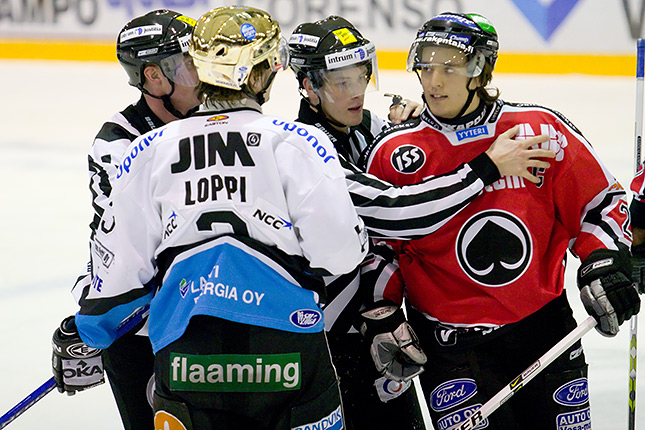 24.11.2007 - (Ässät-Pelicans)