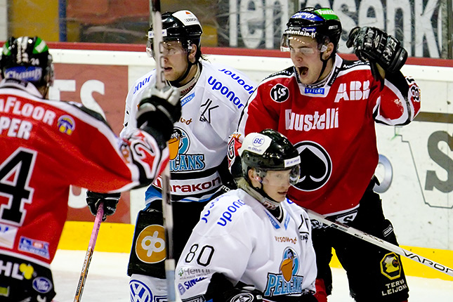 26.1.2008 - (Ässät-Pelicans)