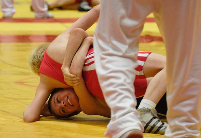 27.4.2008 - (Poikien kr. painin SM-kilpailut) 27.4.2008 - (Poikien kr. painin SM-kilpailut)