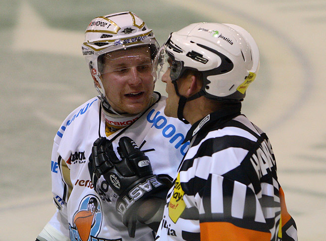 13.11.2008 - (Ässät-Pelicans)