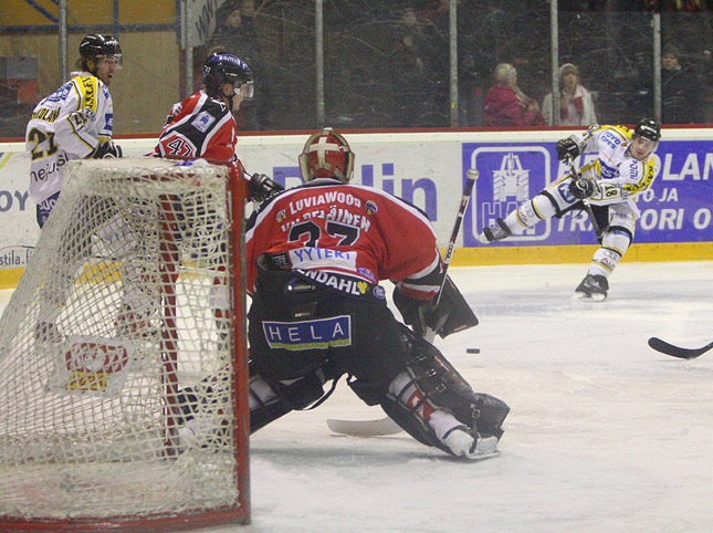 6.1.2009 - (Ässät-Kärpät)