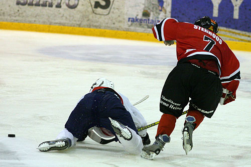 19.8.2006 - (HooCee-Ässät B-jun.)