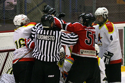 19.8.2006 - (HooCee-Ässät B-jun.)