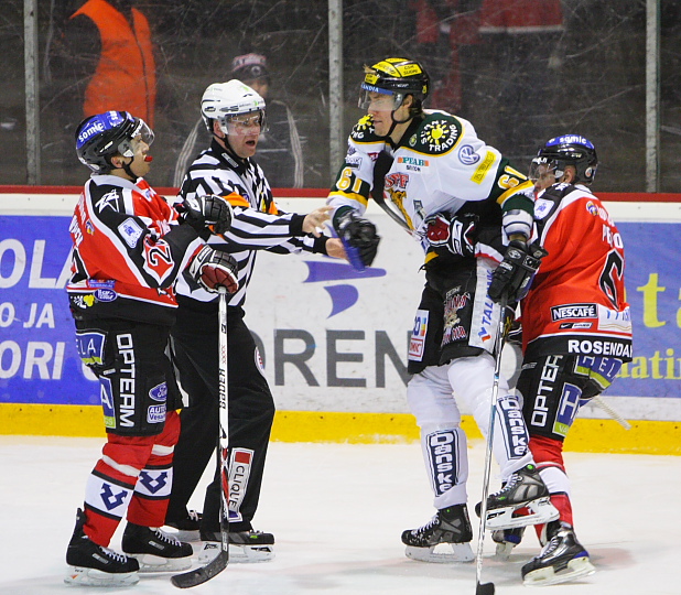 19.2.2009 - (Ässät-Ilves)