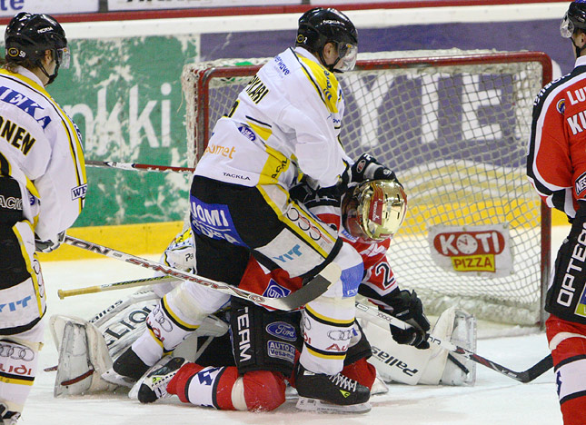 25.2.2009 - (Ässät-Kärpät)