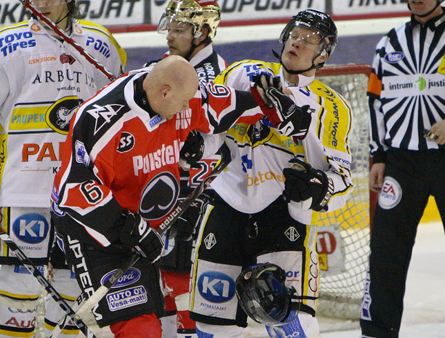 25.2.2009 - (Ässät-Kärpät)