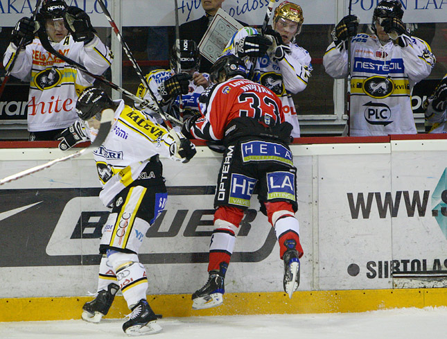 25.2.2009 - (Ässät-Kärpät)