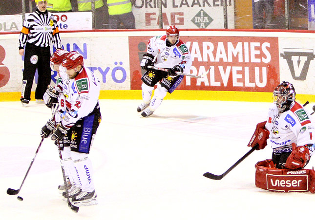 11.4.2009 - (Ässät-Sport)