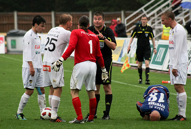 23.6.2011 - (JJK-FC Honka)