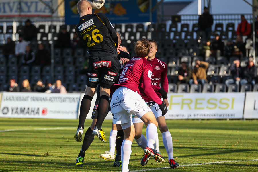 20.10.2013 - (FC Honka-FC Lahti)