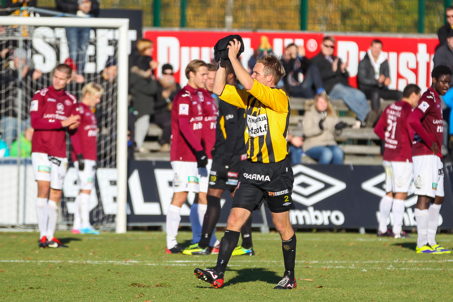 20.10.2013 - (FC Honka-FC Lahti)