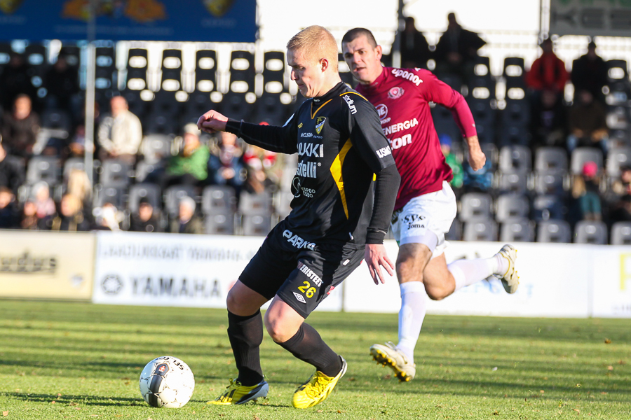 20.10.2013 - (FC Honka-FC Lahti)