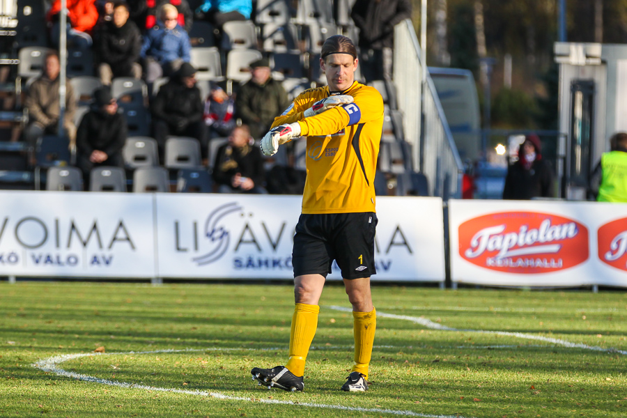 20.10.2013 - (FC Honka-FC Lahti)