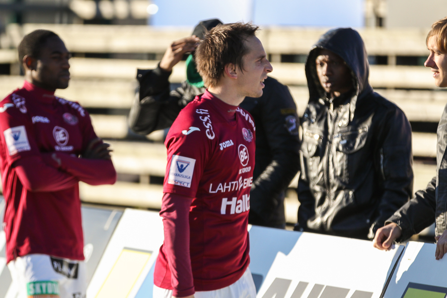 20.10.2013 - (FC Honka-FC Lahti)