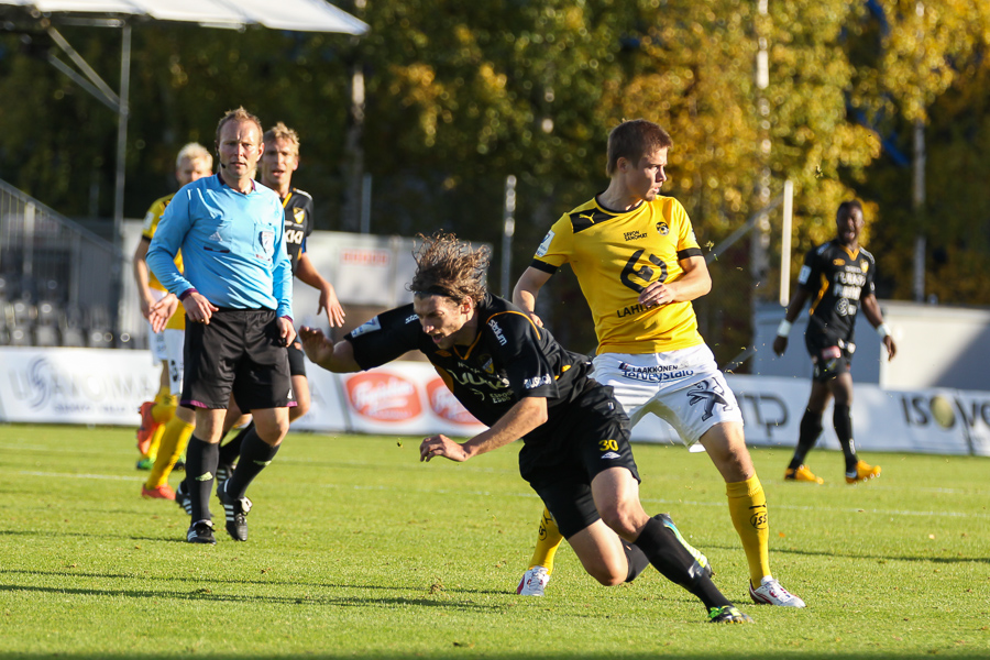 6.10.2013 - (FC Honka-KuPS)