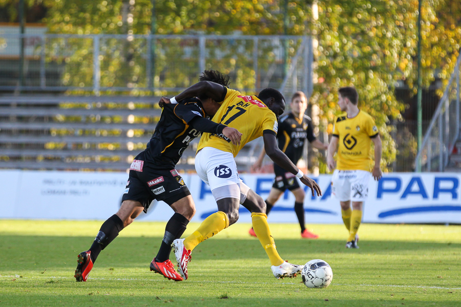 6.10.2013 - (FC Honka-KuPS)