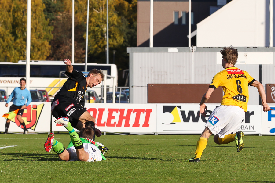 6.10.2013 - (FC Honka-KuPS)