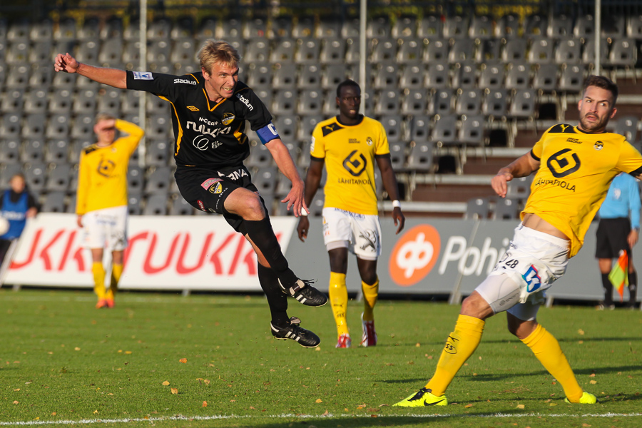 6.10.2013 - (FC Honka-KuPS)