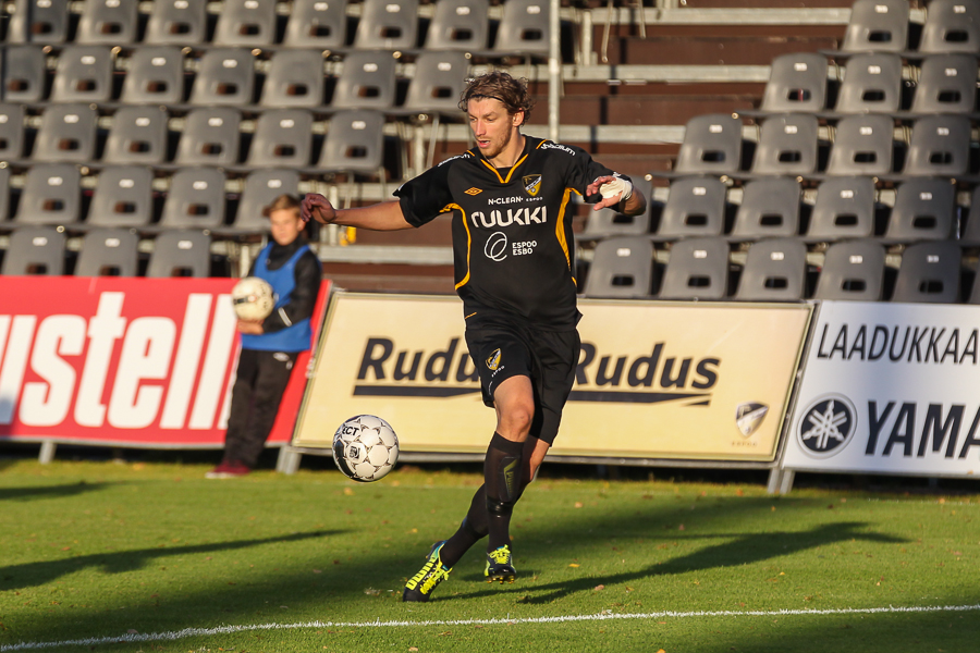 6.10.2013 - (FC Honka-KuPS)