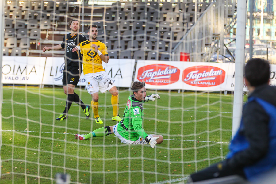 6.10.2013 - (FC Honka-KuPS)