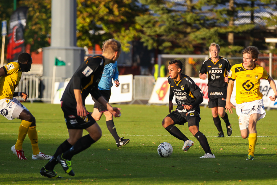 6.10.2013 - (FC Honka-KuPS)