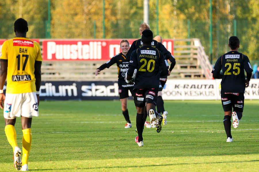 6.10.2013 - (FC Honka-KuPS)