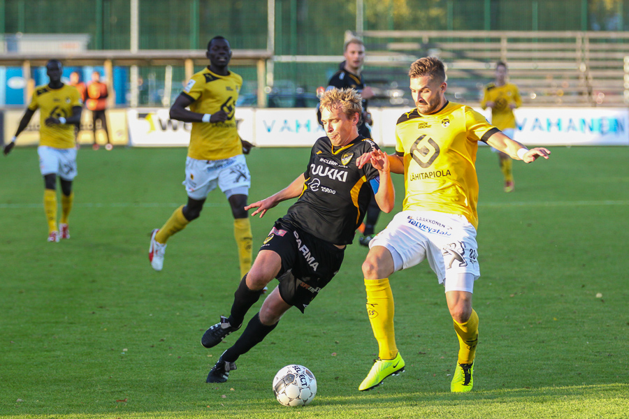 6.10.2013 - (FC Honka-KuPS)