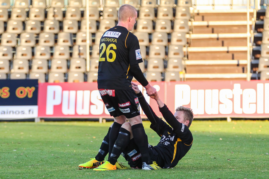 6.10.2013 - (FC Honka-KuPS)